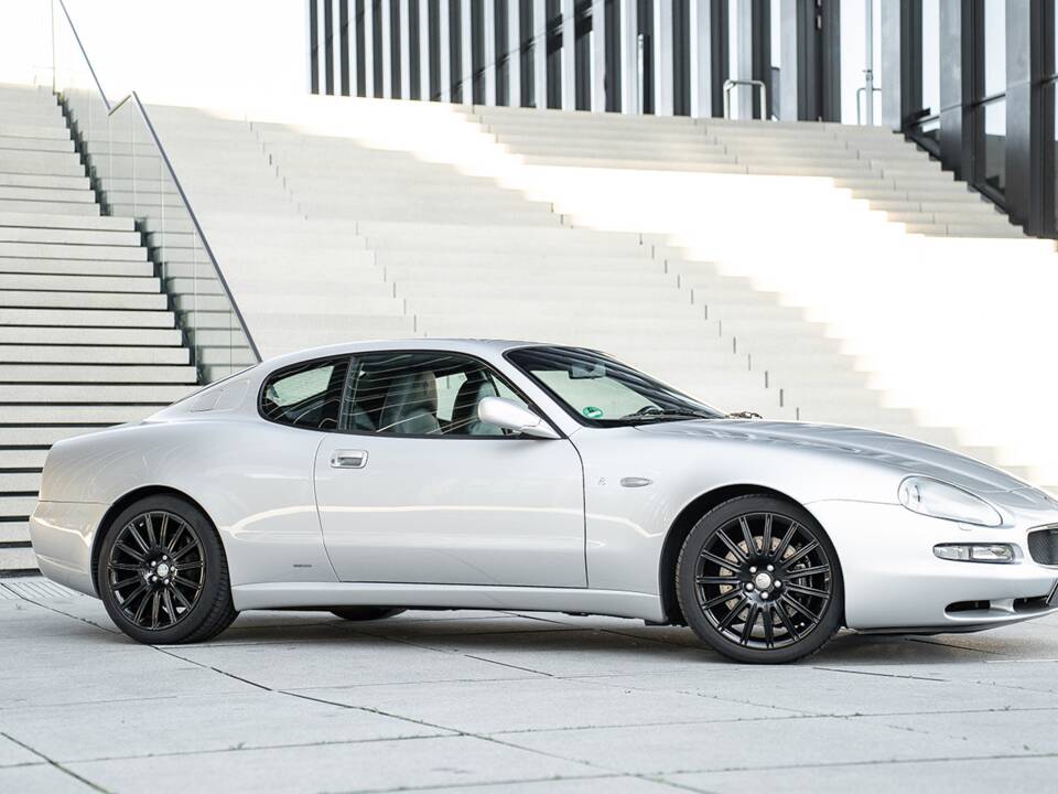 Bild 5/48 von Maserati 4200 (2004)