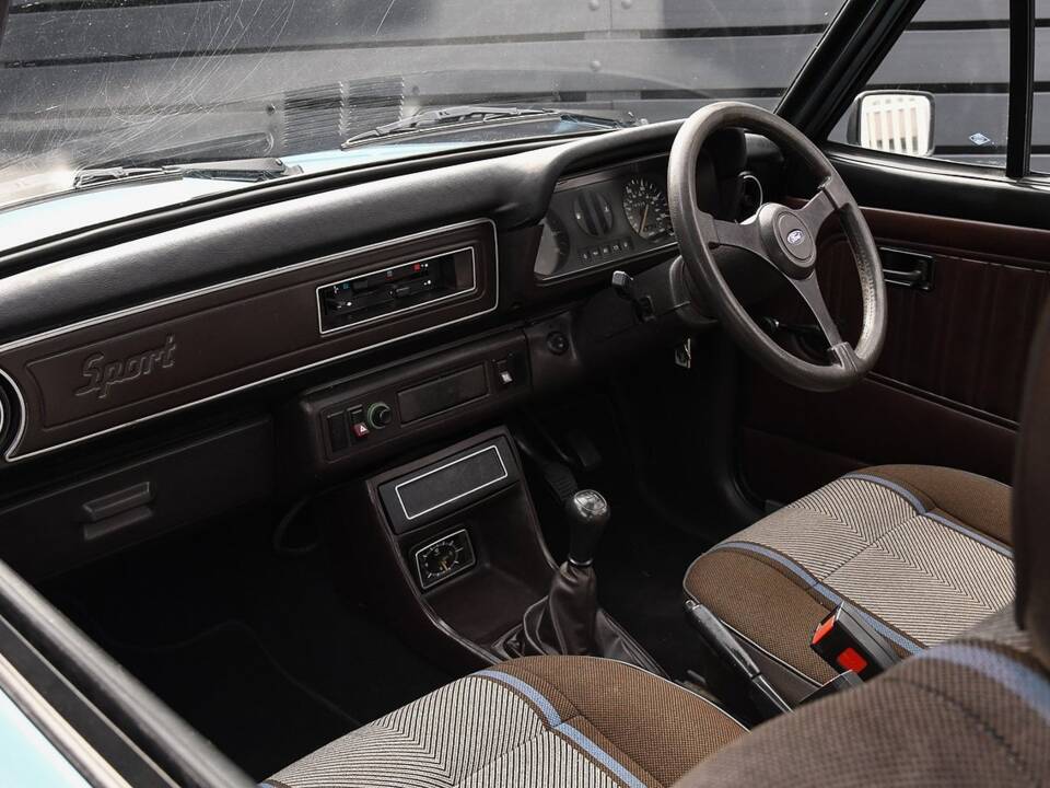 Image 28/45 of Ford Escort 1600 (1980)