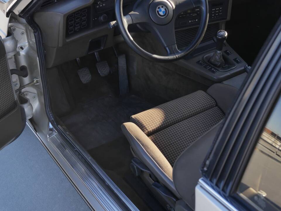 Afbeelding 9/44 van BMW 635 CSi (1985)