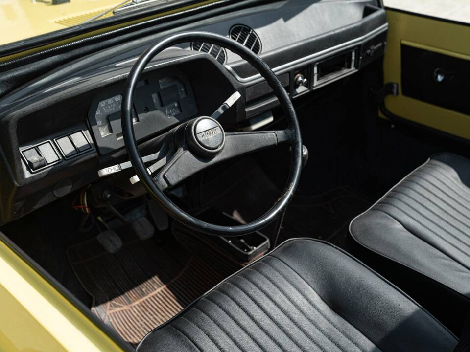 Image 27/50 of FIAT 127 Moretti Midimaxi 900 (1980)