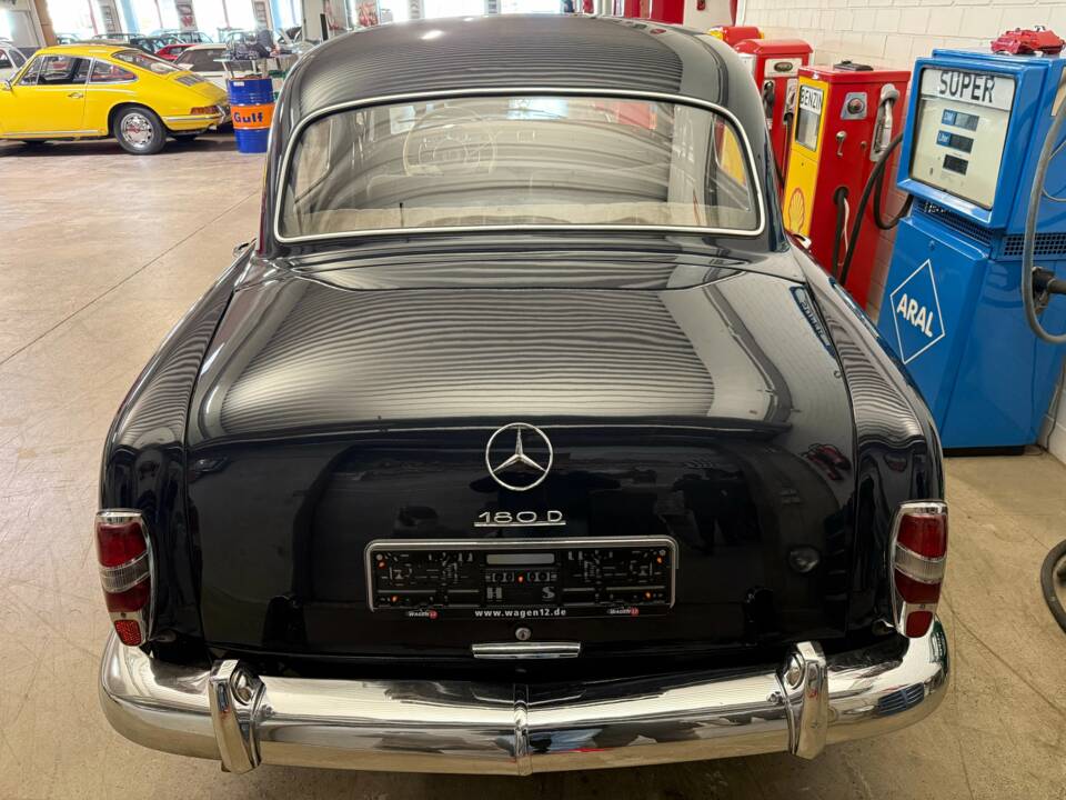 Image 15/18 of Mercedes-Benz 180 Db (1961)