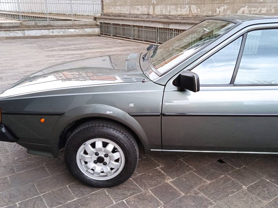 Image 20/67 de Volkswagen Scirocco II GT (1984)