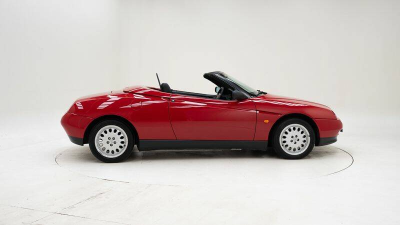 Image 6/15 of Alfa Romeo Spider 2.0 Twin Spark 16V (1996)