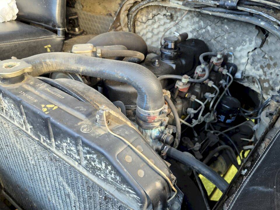 Image 45/51 of UAZ 3741 (1991)