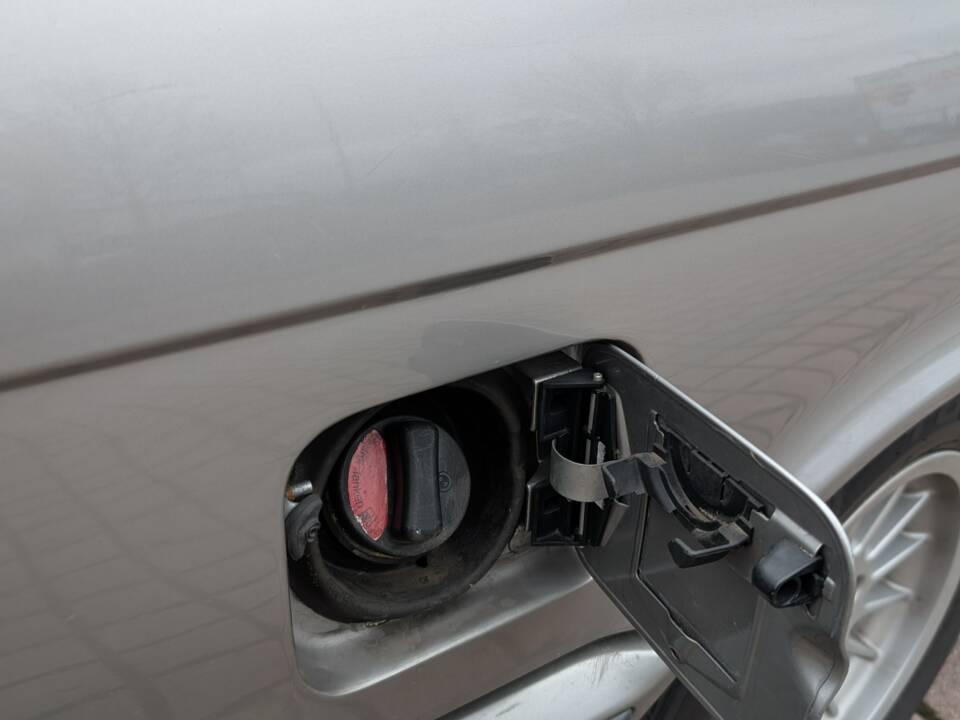 Bild 11/20 von BMW 530i (1988)