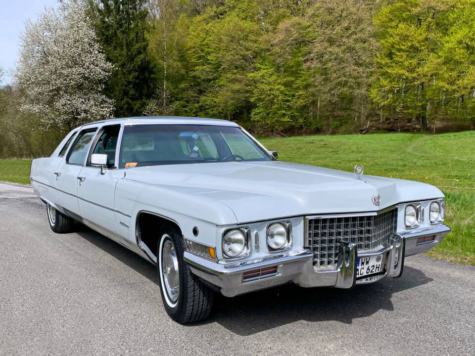 Image 1/26 of Cadillac Fleetwood 60 Special Brougham (1971)