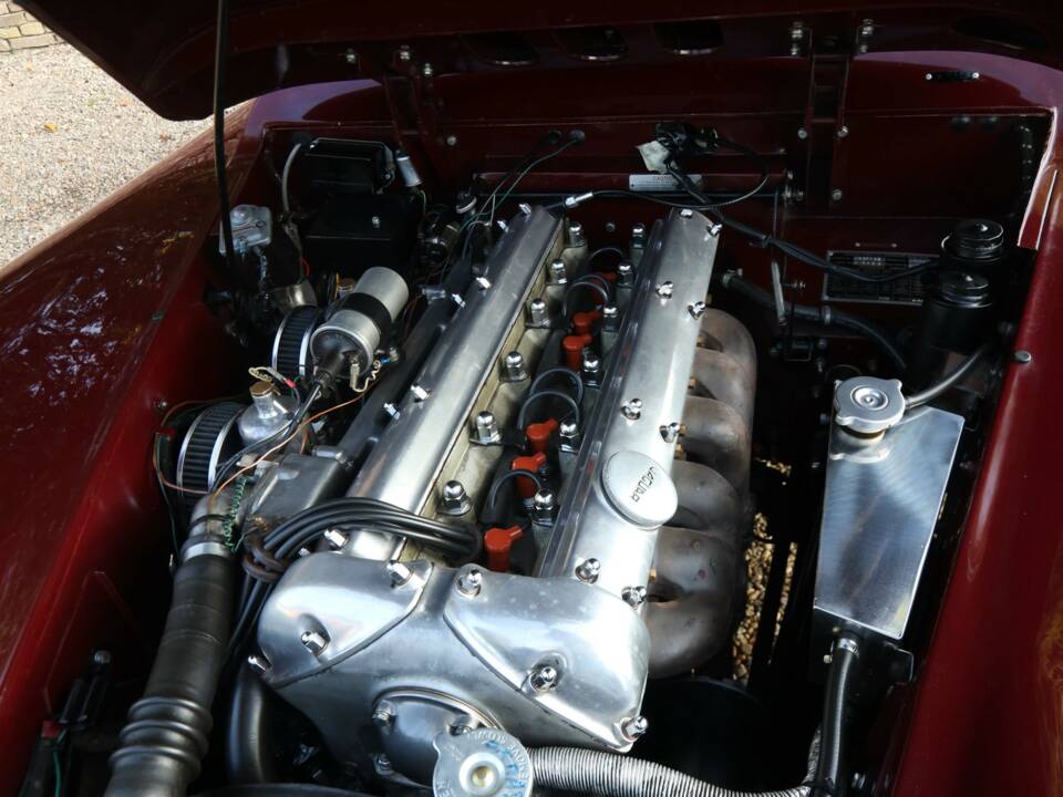 Immagine 44/50 di Jaguar XK 150 SE DHC (1958)