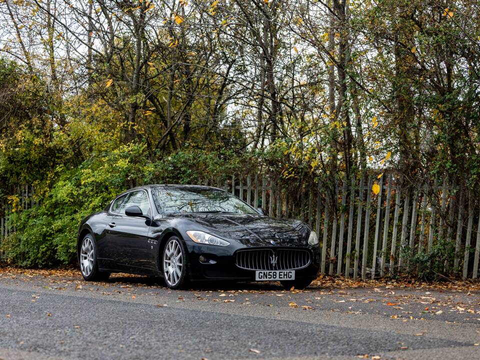 Bild 12/50 von Maserati GranTurismo 4.2 (2008)