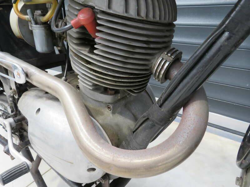 Image 17/40 of MV Agusta DUMMY (1968)