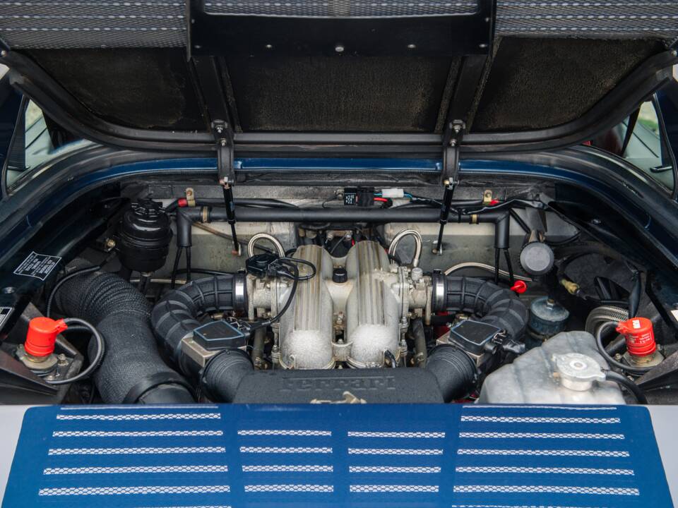 Immagine 37/42 di Ferrari Mondial T (1990)