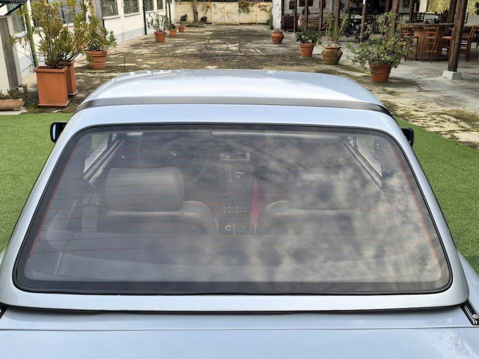 Afbeelding 66/70 van Alfa Romeo 2.0 Spider QV (1987)