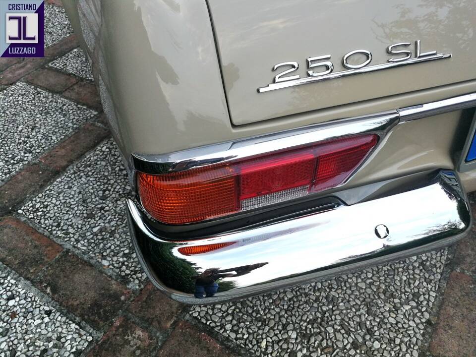 Bild 22/81 von Mercedes-Benz 250 SL (1968)