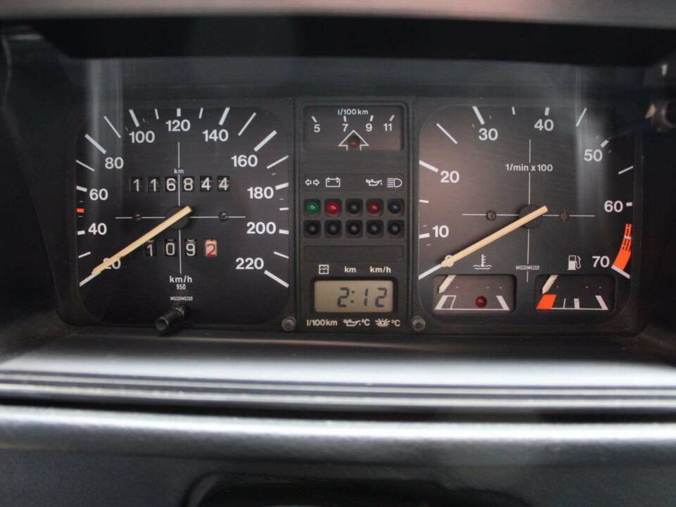 Image 14/14 of Volkswagen Golf Mk I GTI 1.8 (1983)