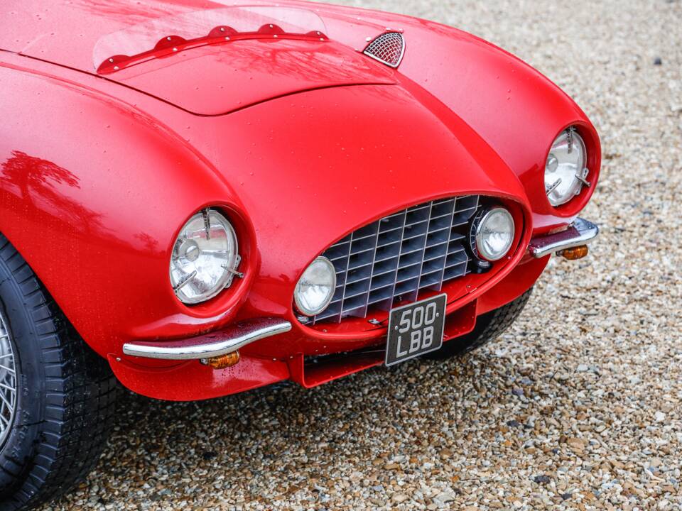 Image 24/49 of MG MGA 1850 (1960)