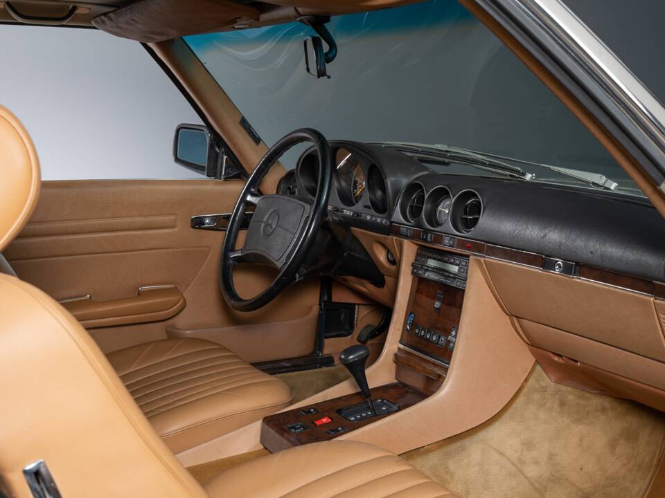 Bild 18/23 von Mercedes-Benz 560 SL (1987)