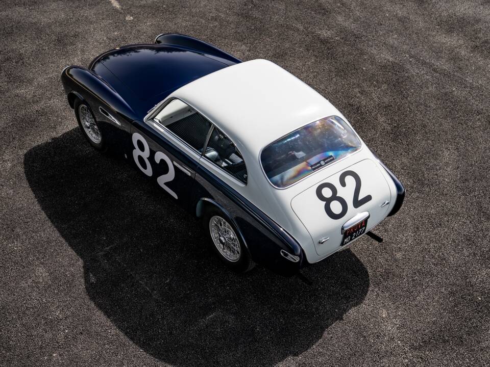 Image 38/61 of Ferrari 225 S (1952)
