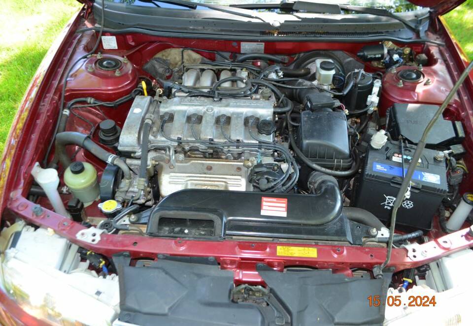 Image 25/38 of Mazda 626 2.0i (1994)