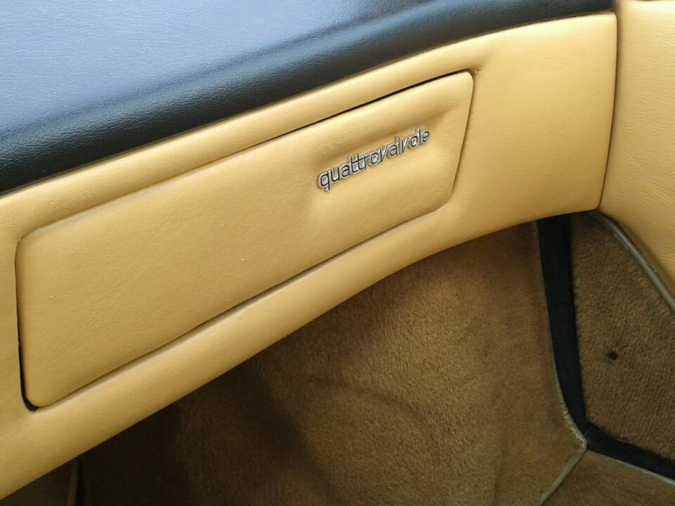 Image 62/73 de Ferrari Mondial Quattrovalvole (1984)