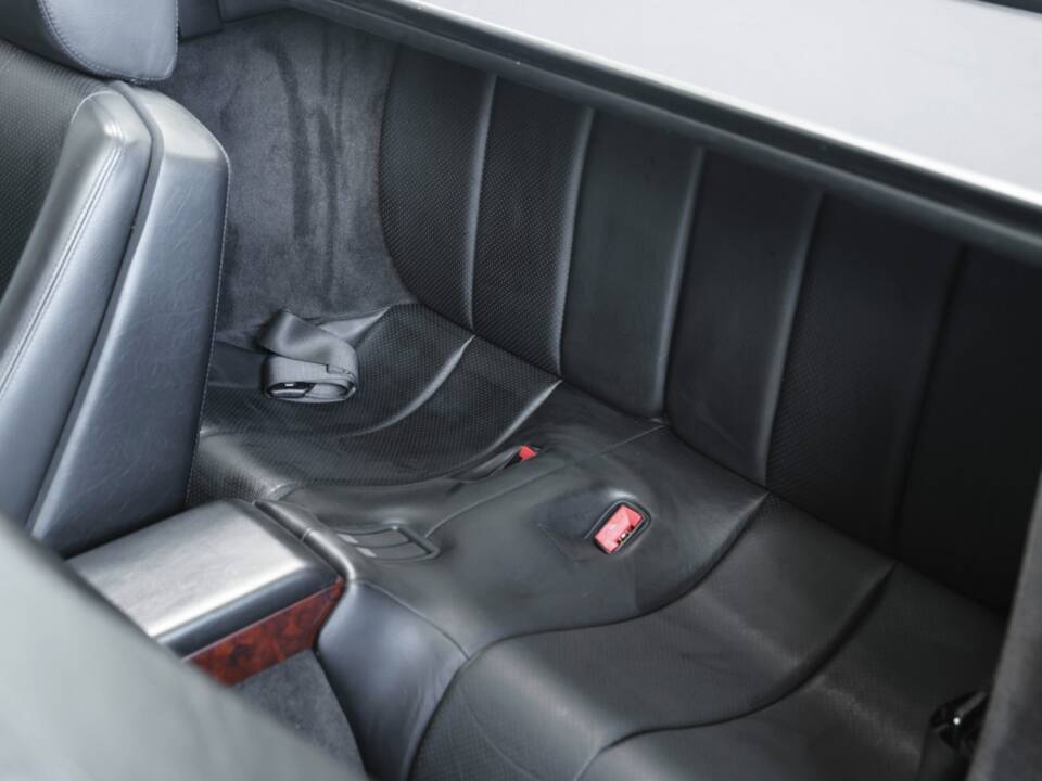 Image 32/50 of Mercedes-Benz 600 SL (1993)