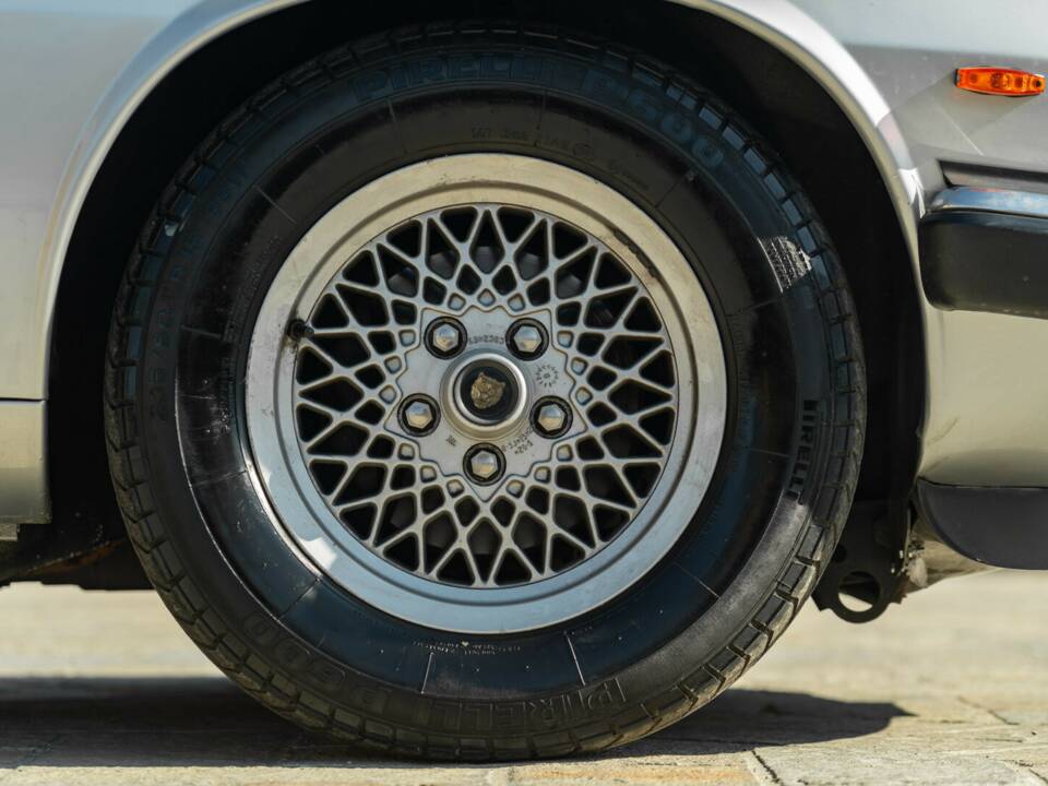 Afbeelding 12/42 van Jaguar XJ-S 3.6 (1990)