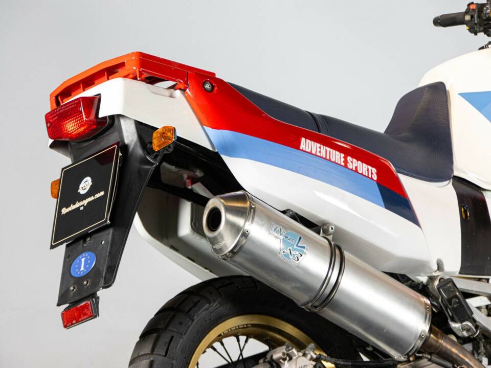 Bild 38/50 von Honda XRV 750 Africa Twin (1990)