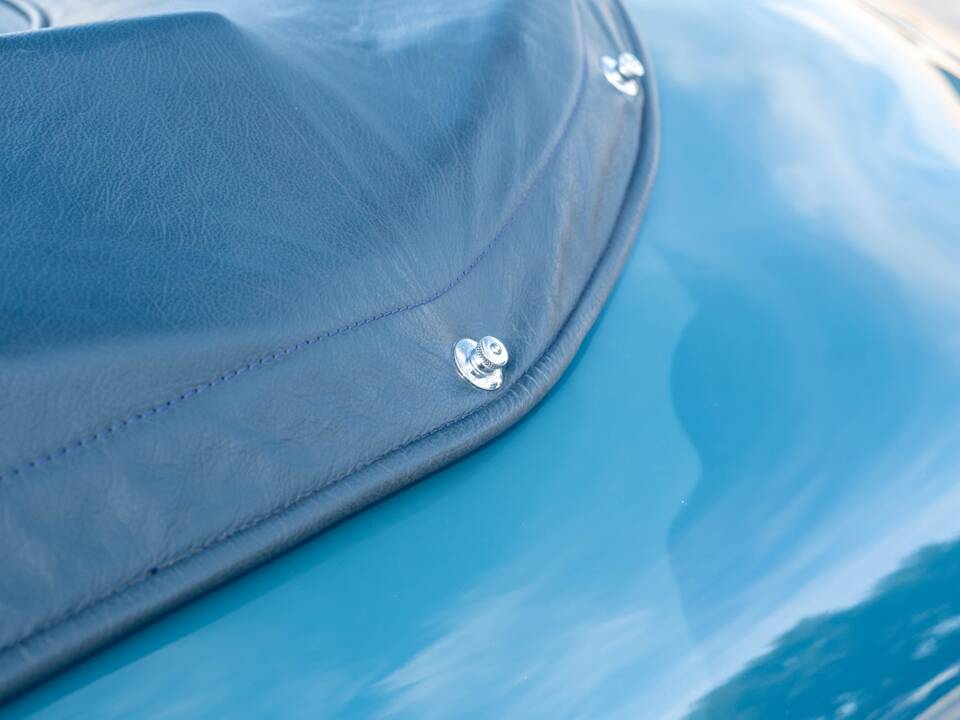 Image 27/33 of Porsche 356 B 1600 Roadster (1961)