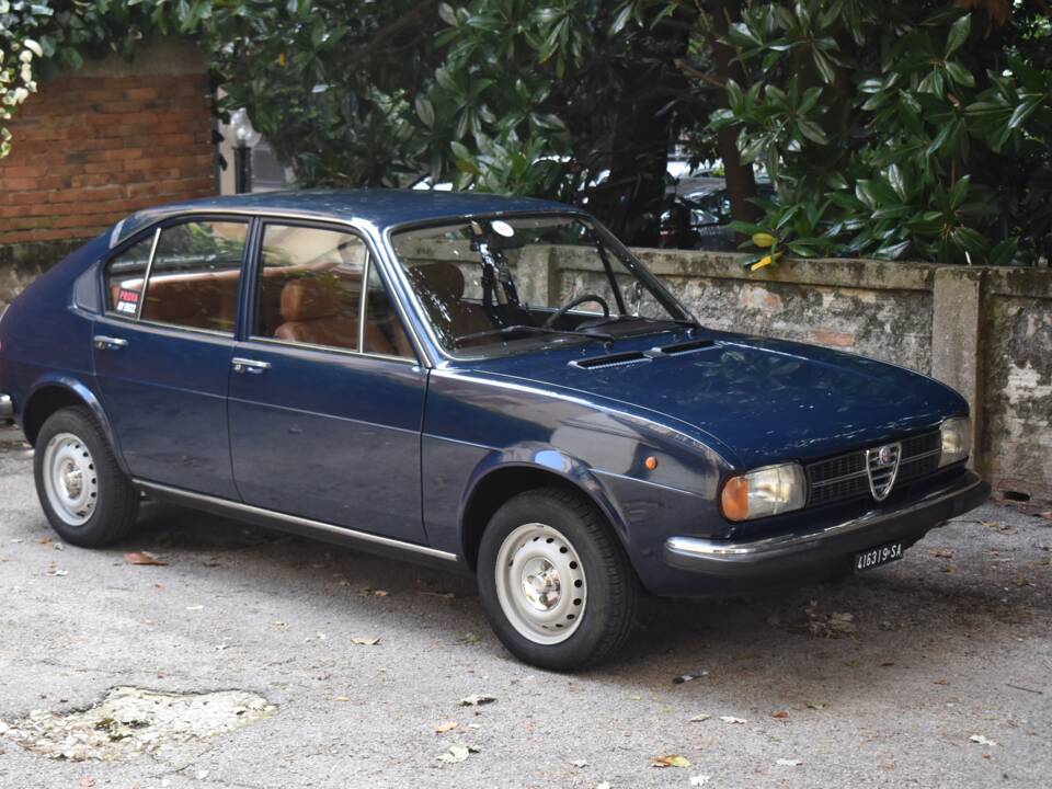 Immagine 2/27 di Alfa Romeo Alfasud 1.3 Super (1978)