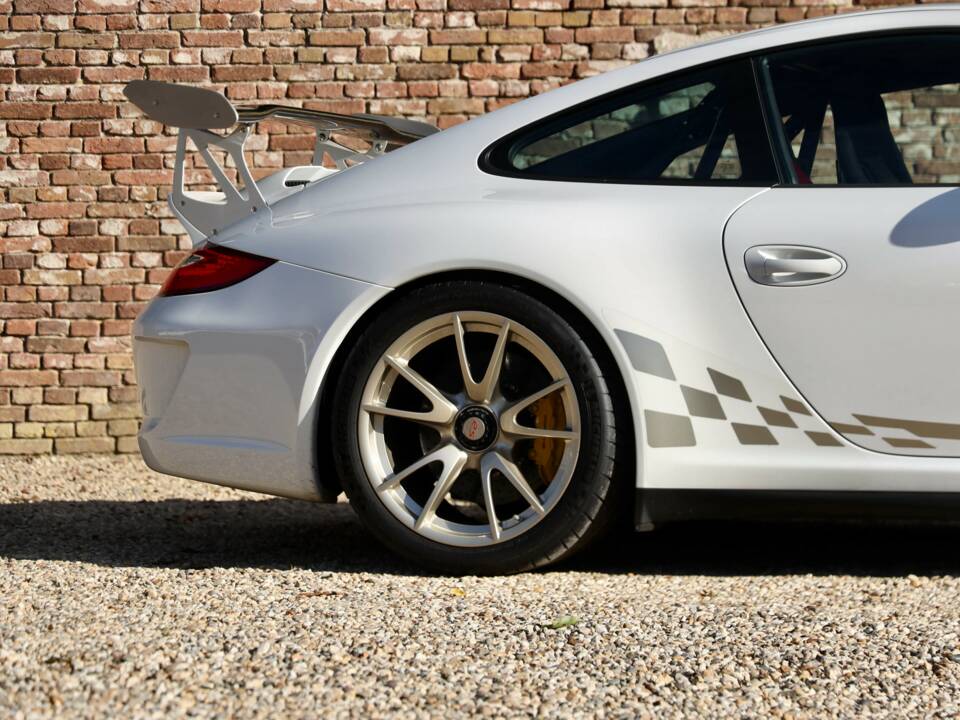 Image 26/50 de Porsche 911 GT3 RS (2010)