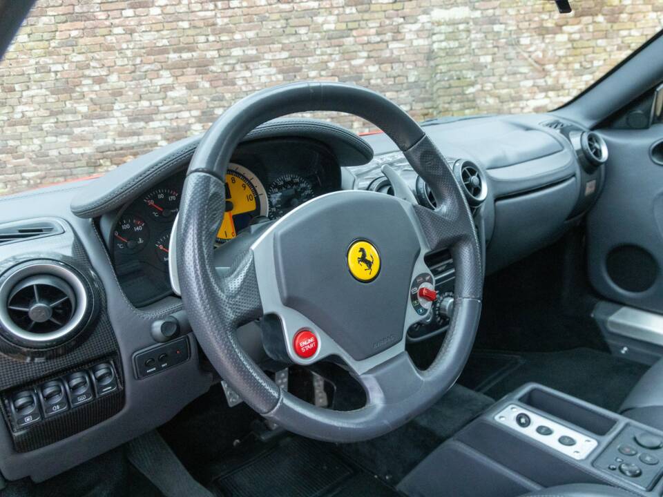Bild 37/50 von Ferrari F 430 (2005)