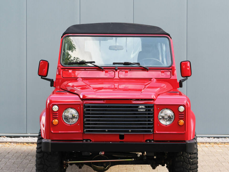 Image 14/38 of Land Rover 110 (1989)