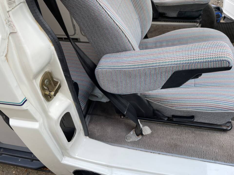 Bild 62/98 von Volkswagen T3 Westfalia 1.6 TD (1990)