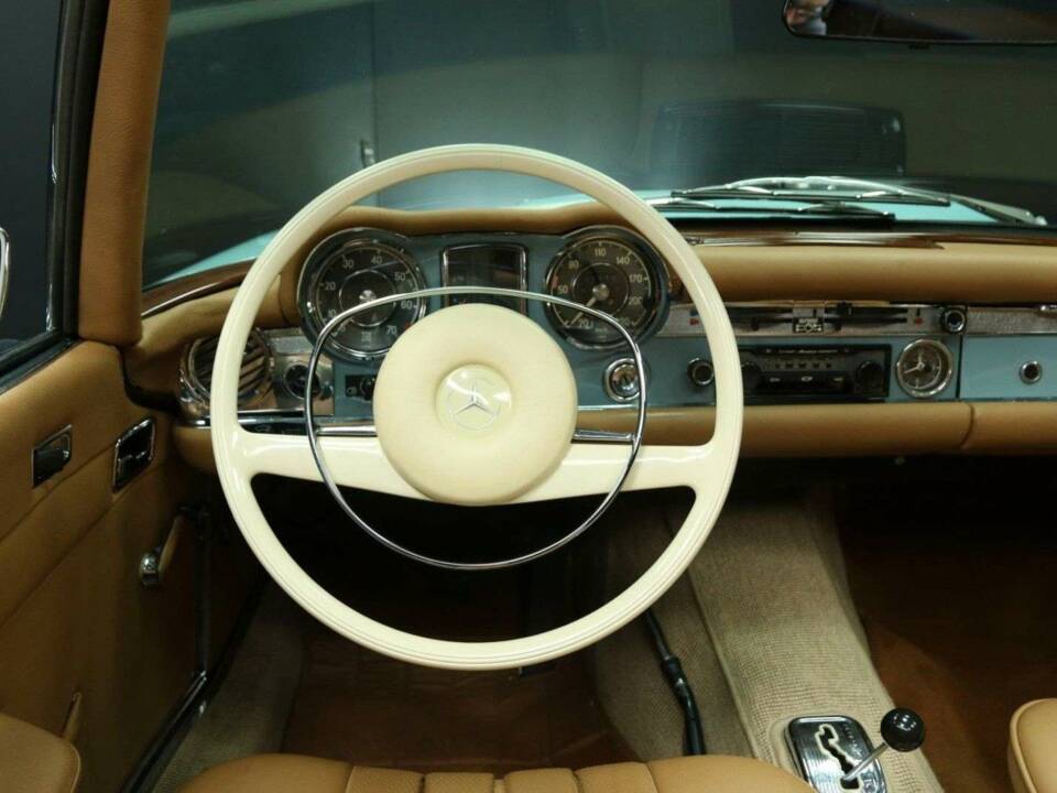 Bild 16/50 von Mercedes-Benz 280 SL (1971)