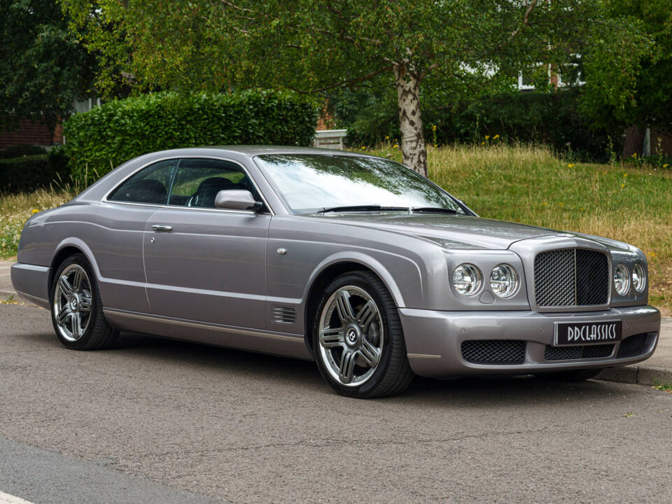 Image 2/27 of Bentley Brooklands (2008)