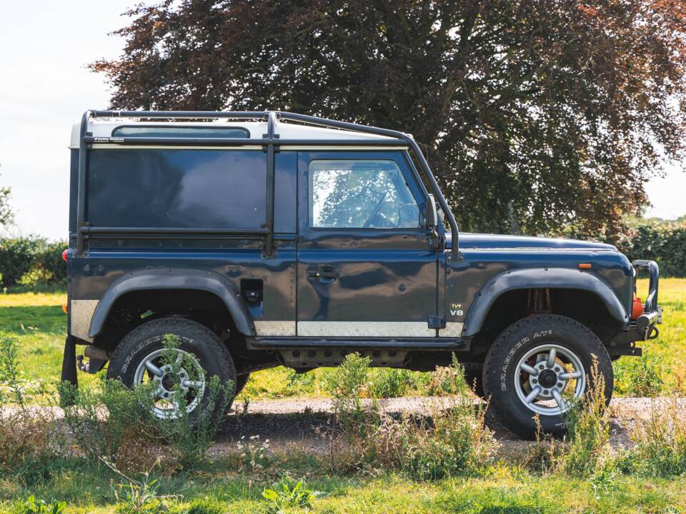 Image 2/50 de Land Rover 90 (1988)