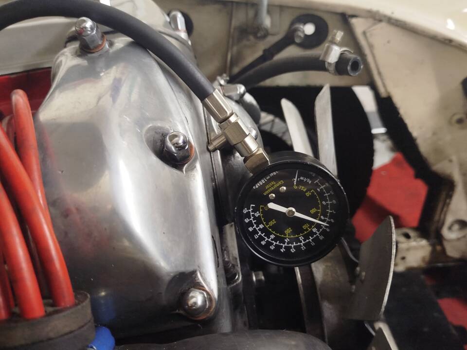 Immagine 50/74 di Jaguar XK 140 SE DHC (1955)