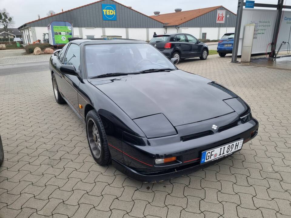 Bild 7/8 von Nissan 200 SX (1989)