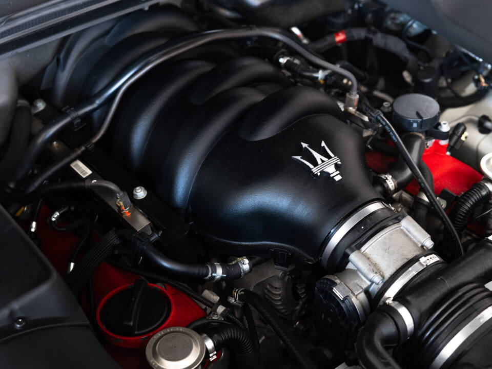 Image 37/39 de Maserati Quattroporte S 4.7 (2009)