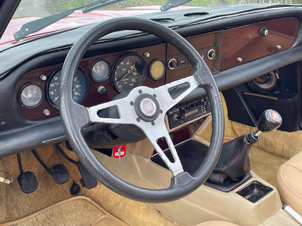 Image 5/6 of FIAT Spider 2000 (1980)