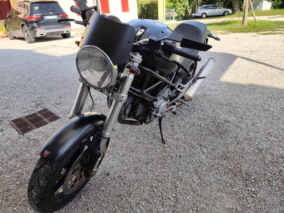 Immagine 3/50 di Ducati Monster 600 (2001)