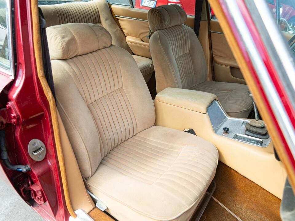 Bild 22/37 von Jaguar XJ 6 3.4 (1976)