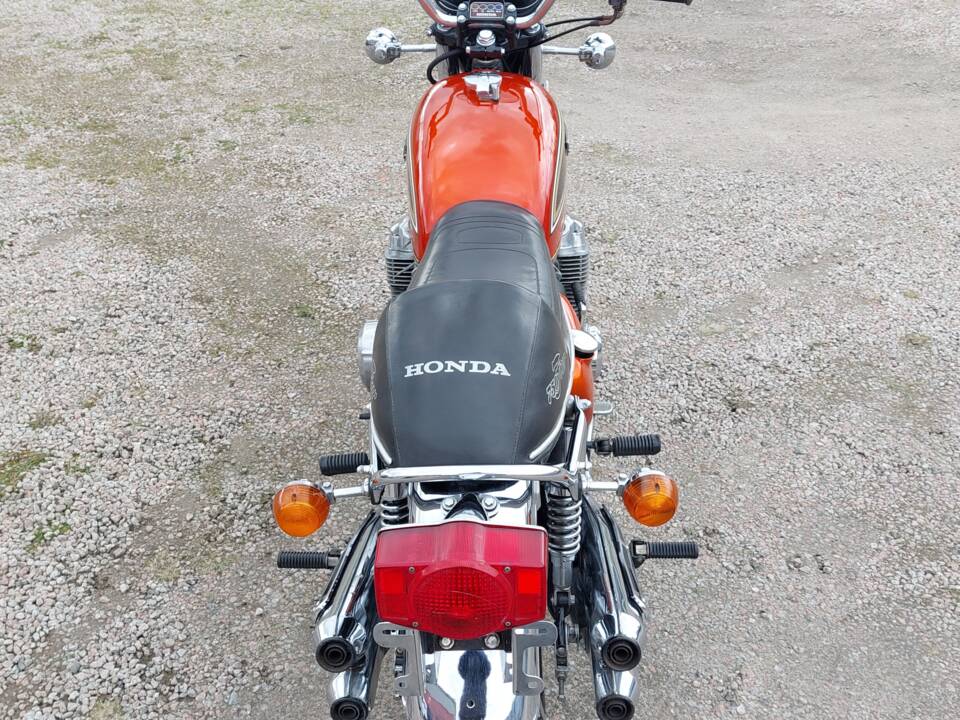 Image 17/47 of Honda CB 750 Four (1973)