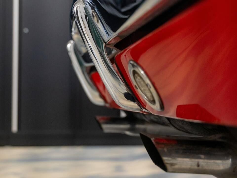 Image 2/24 of Dodge Charger R/T (1969)