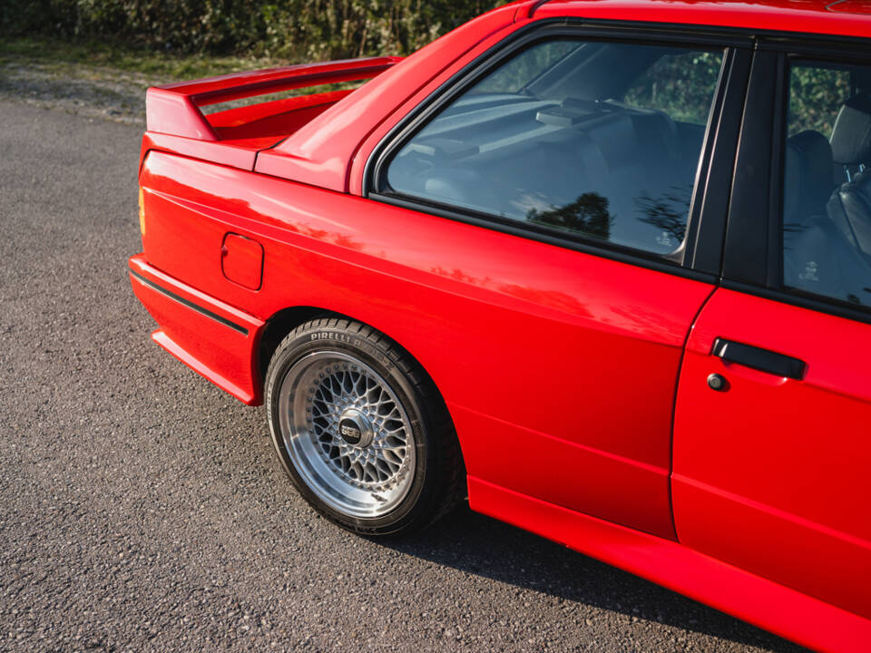 Image 30/50 of BMW M3 (1987)