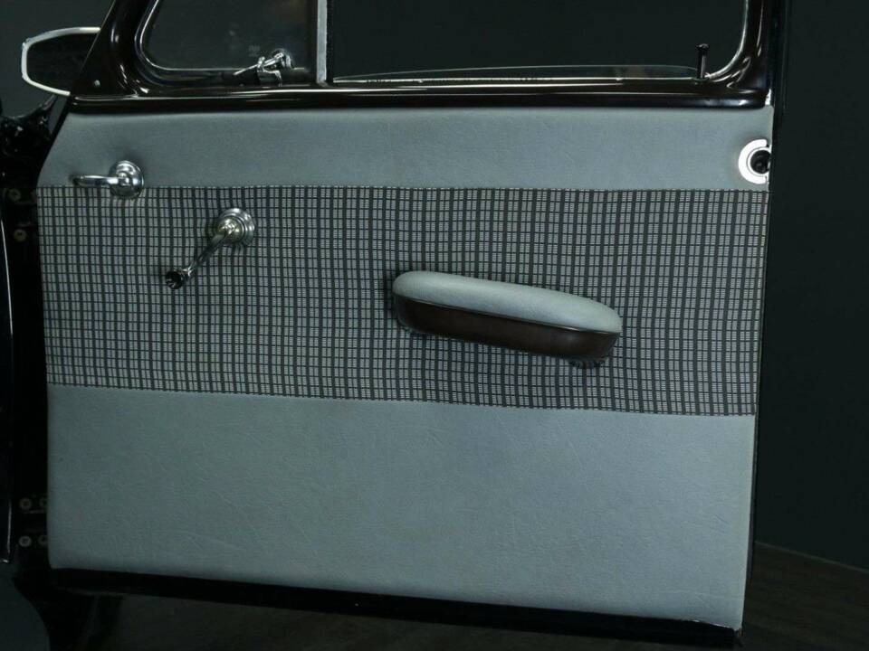 Bild 32/49 von Mercedes-Benz 180 D (1956)