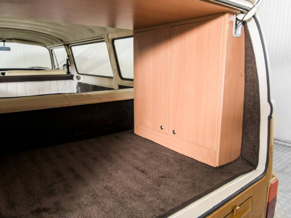 Bild 41/50 von Volkswagen T2b Pickup Double Cabin (1977)