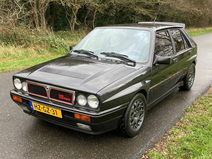 Image 4/8 of Lancia Delta 1.6 HF (1988)