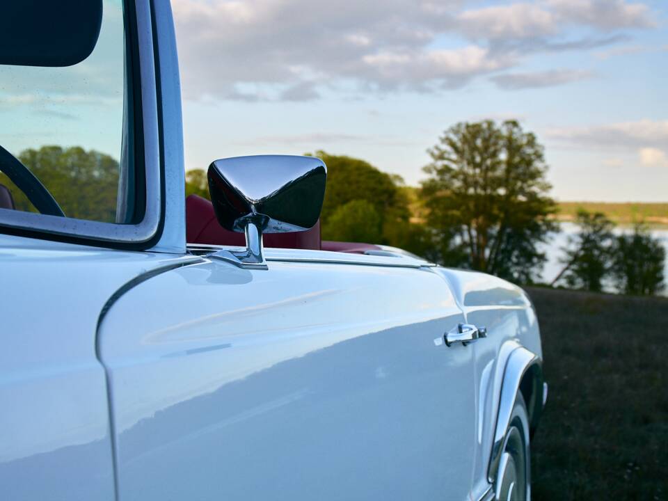 Bild 72/106 von Mercedes-Benz 280 SL (1969)