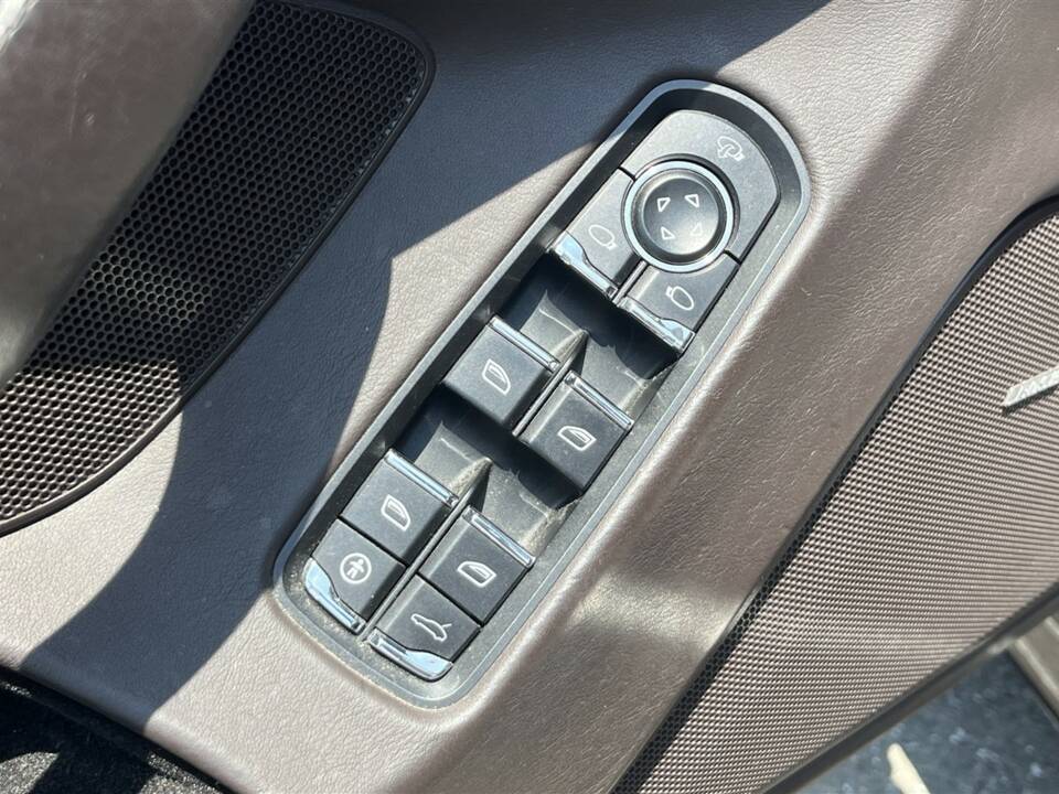 Image 20/91 of Porsche Panamera Turbo (2009)
