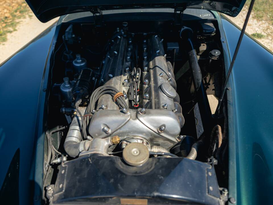 Afbeelding 44/58 van Jaguar XK 120 SE OTS (1954)