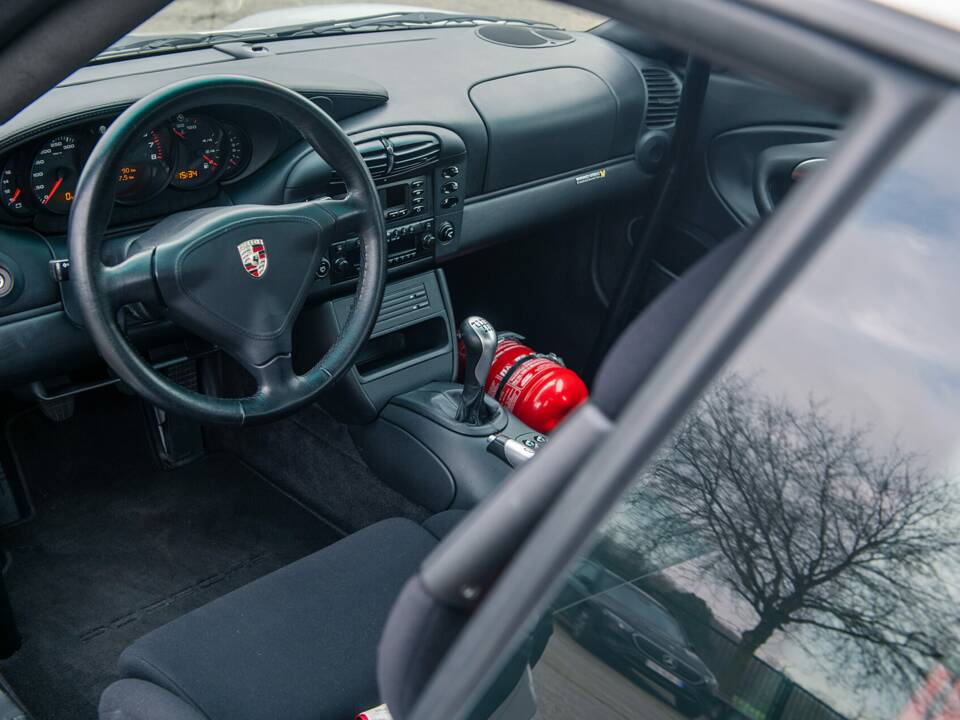 Imagen 13/25 de Porsche 911 GT2 Clubsport (2001)